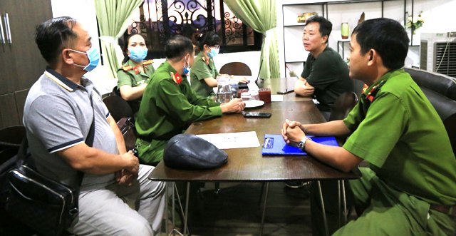 Đối tượng Yao Feng Cheng trả lời cơ quan CSĐT Việt Nam