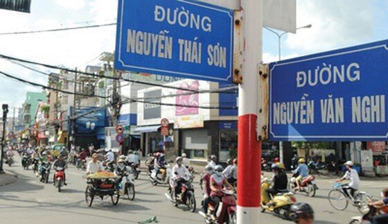 Cấm xe ô tô lưu thông trên đường Nguyễn Văn Nghi và Lê Quang Định