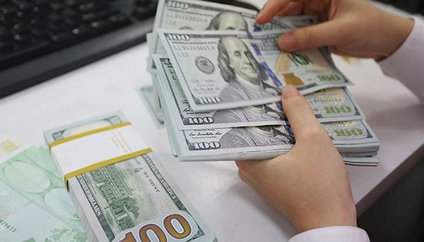 Ngân hàng Nhà nước hạ giá mua vào USD