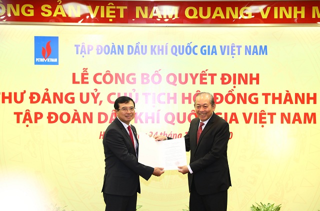 Phó Thủ tướng Thường trực Trương Hòa Bình trao quyết định bổ nhiệm Chủ tịch Tập đoàn Dầu khí