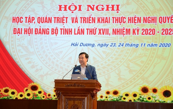 Ông Phạm Xuân Thăng, Bí thư Tỉnh ủy chỉ đạo, trực tiếp truyền đạt các nội dung của Nghị quyết