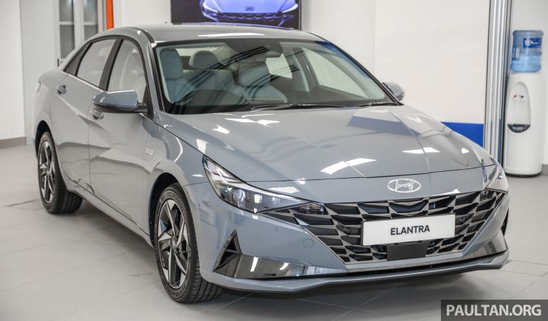 Hyundai Elantra 2021 chờ ngày về Việt Nam có gì đặc biệt?