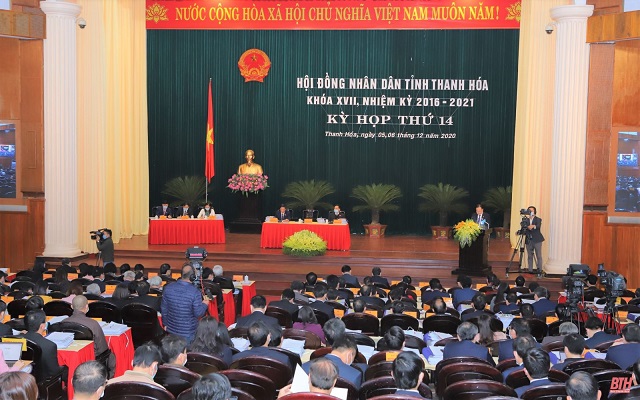 Sáng 5/12, Hội đồng nhân dân (HĐND) tỉnh Thanh Hoá khoá XVII tổ chức khai mạc kỳ họp thứ 14, nhiệm kỳ 2016-2021. Ảnh: baothanhhoa.vn