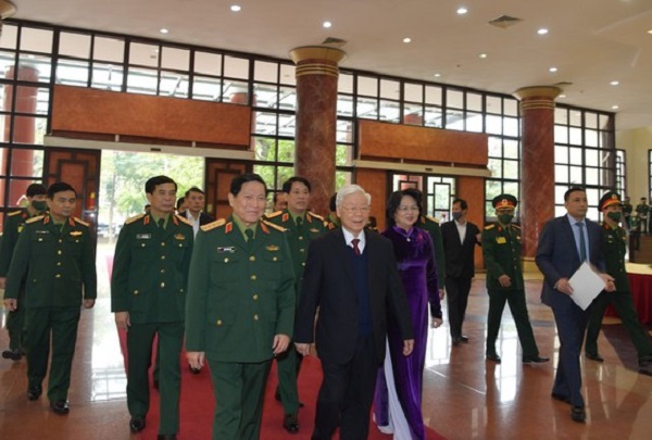 Tổng Bí thư, Chủ tịch nước Nguyễn Phú Trọng và Phó Chủ tịch nước Đặng Thị Ngọc Thịnh tham dự Hội nghị Quân chính toàn quân năm 2020. (Ảnh: Viết Chung)