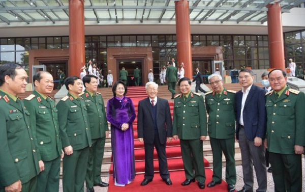 Tổng Bí thư, Chủ tịch nước Nguyễn Phú Trọng và Phó Chủ tịch nước Đặng Thị Ngọc Thịnh cùng các đại biểu tham dự Hội nghị Quân chính toàn quân năm 2020. (Ảnh: Viết Chung)