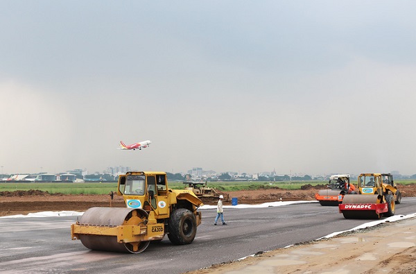 Đường băng Tân Sơn Nhất sắp được bay thử nghiệm