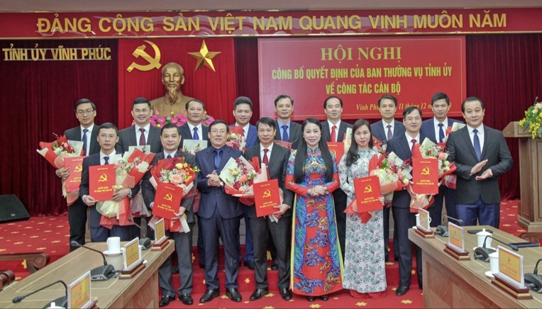 Vĩnh Phúc: Công bố các quyết định về công tác cán bộ