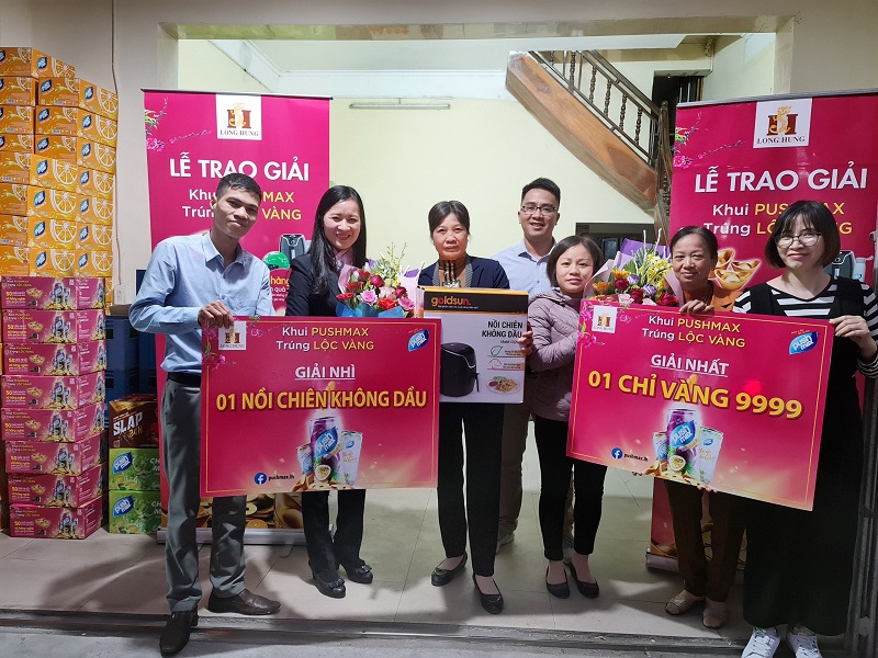Lộ diện những khách hàng đầu tiên trúng giải trong chương trình “Khui Pushmax – Trúng lộc vàng”