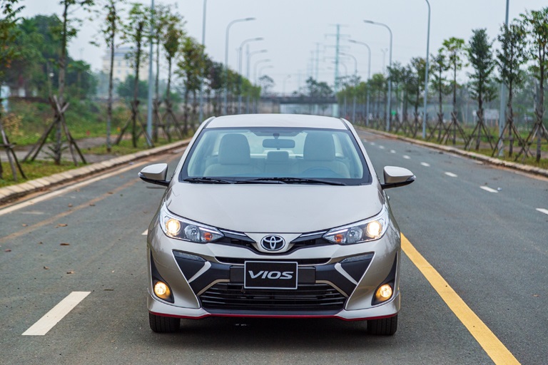 Toyota Vios tiếp tục là mẫu xe bán chạy nhất toàn thị trường trong tháng 11/2020