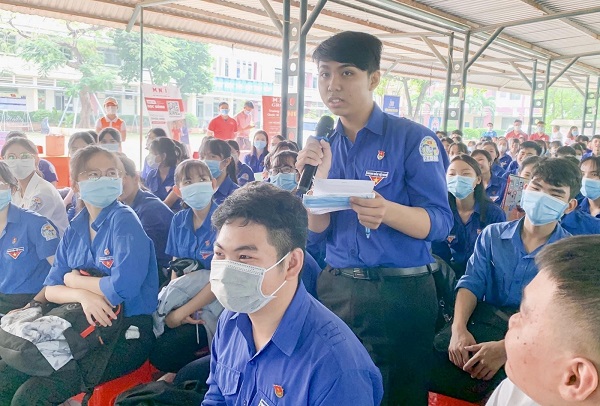 Tư vấn tuyển sinh, hướng nghiệp cho học sinh về chọn trường và chọn nghề