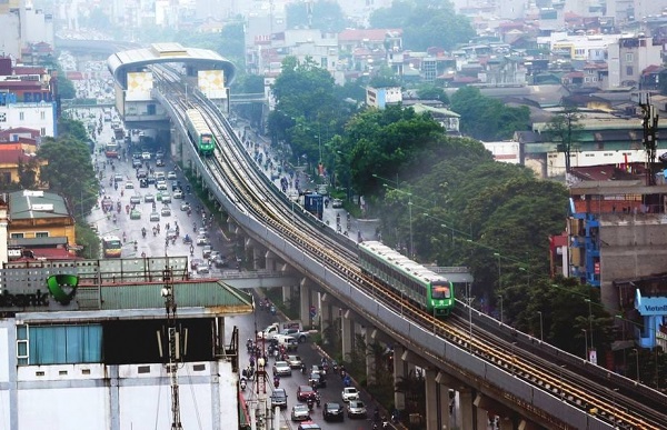 Cục Đăng kiểm (Bộ GTVT) cho biết, đơn vị này đã thực hiện xong và cấp kiểm định chính thức cho 13 đoàn tàu và hạng mục liên quan của đường sắt đô thị tuyến Cát Linh – Hà Đông (Hà Nội).