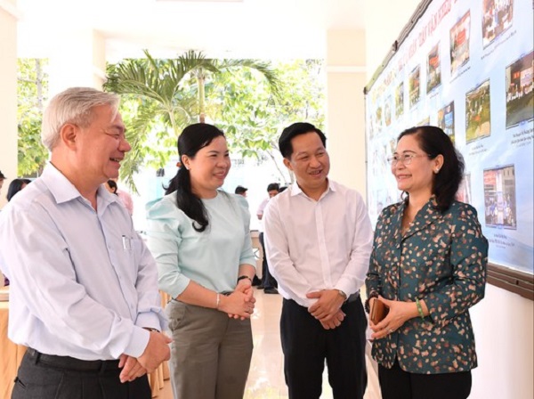 TPHCM: Xây dựng Nhà Bè thành quận cần đảm bảo quyền lợi chính đáng của người dân