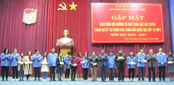Phú Thọ: Gặp mặt giáo viên và học sinh các đội tuyển thi học sinh giỏi quốc gia