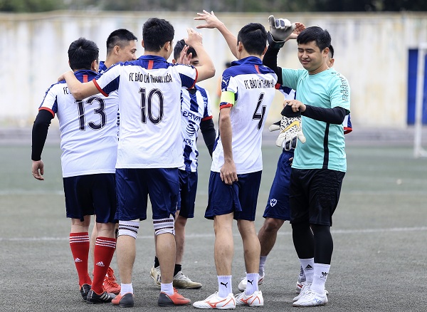 Giải bóng đá báo chí các tỉnh thành lần VI: CLB Báo Chí Nghệ Tĩnh tại Hà Nội lên ngôi vương