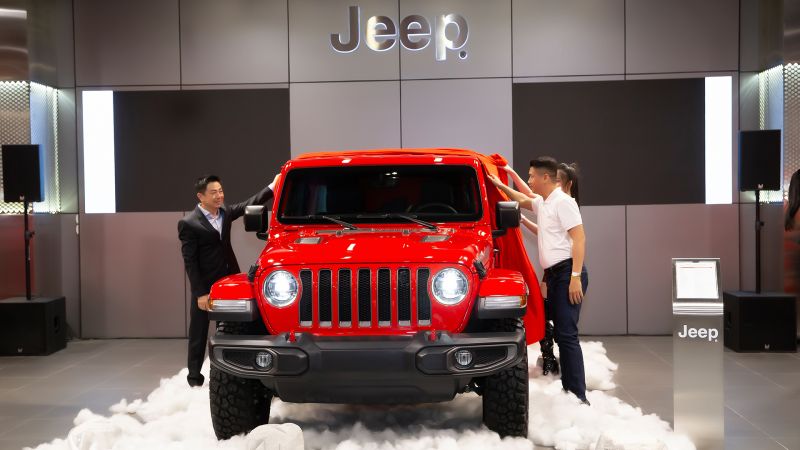 Khai trương showroom Jeep chính hãng tại Việt Nam