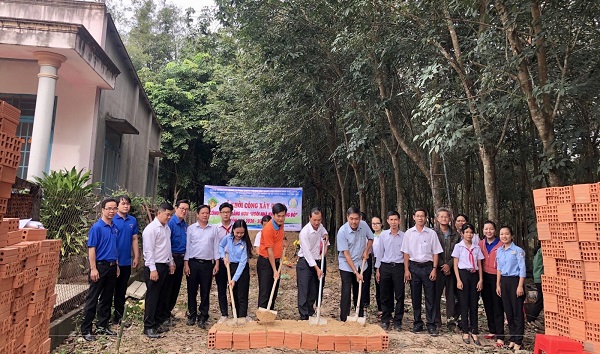 Bình Dương: Khởi công xây dựng Ngôi nhà Khăn quàng đỏ tặng học sinh khó khăn