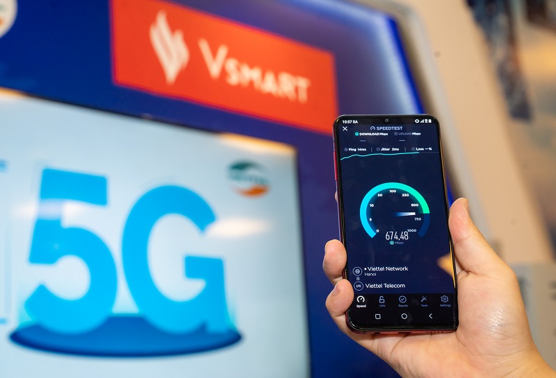 Thử nghiệm của Cục Viễn thông trên Vsmart Aris 5G cho kết quả tốc độ 5G trên mẫu điện thoại này cao gấp 8 lần so với tốc độ 4G.