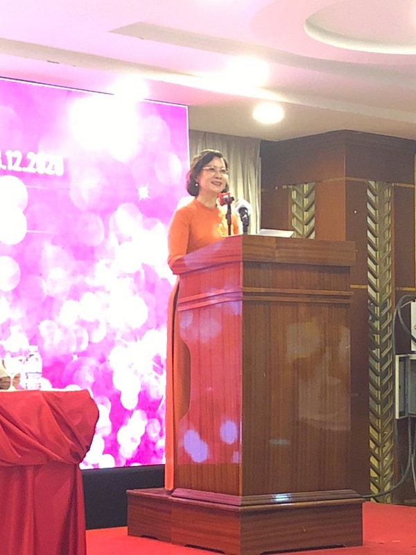 Bà Trần Tuyết Minh - UV. BTV Tỉnh ủy, Phó Chủ tịch UBND tỉnh Bình Phước phát biểu tại Đại hội