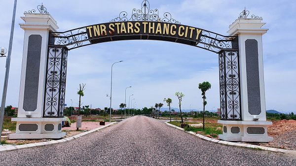 Cổng phụ dự án TNR Stars Thắng City đã hoàn thiện