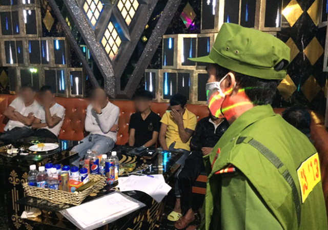 Quảng Nam: Phát hiện 27 nam nữ "phê" ma túy trong quán karaoke Paradise