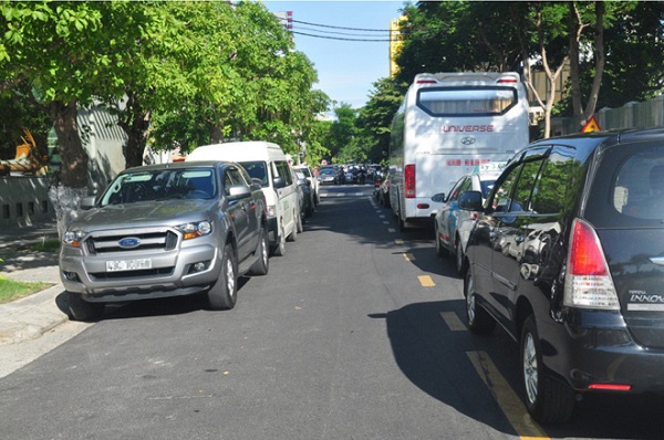 Đà Nẵng: Áp dụng mức thu mới đối với phí sử dụng tạm thời lòng đường để đỗ xe ô tô
