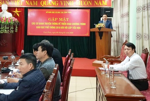 Ông Nguyễn văn Huyến Quyến Giám đốc SGD& ĐT phát biểu tại buổi gặp mặt