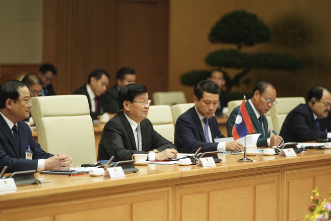 Đoàn cấp cao Chính phủ CHDCND Lào dự kỳ họp (Ảnh: VGP)