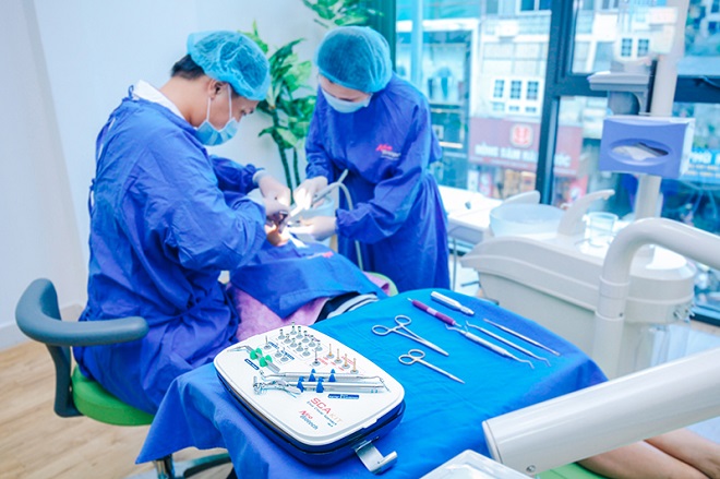 Đội ngũ b&aacute;c sĩ giỏi chuy&ecirc;n m&ocirc;n, tay nghề cao mang lại kết quả điều trị tốt nhất