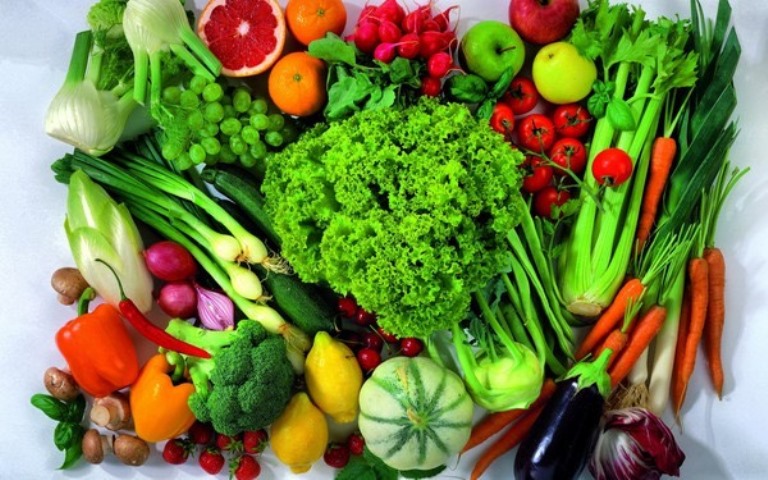 Bổ sung vitamin C và ăn nhiều rau xanh