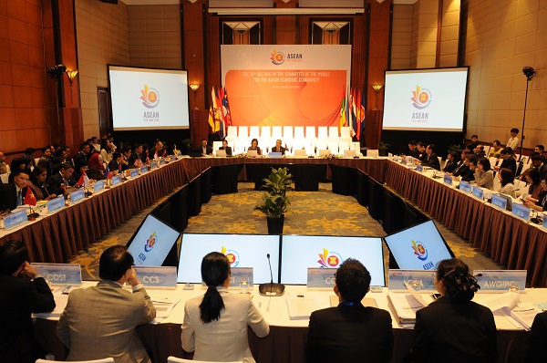Hội nghị lần thứ 10 của Ủy ban toàn thể về Cộng đồng Kinh tế ASEAN (CoW 10)