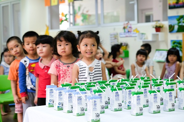Gần 41.000 trẻ em Đà Nẵng đang thụ hưởng chương trình Sữa học đường.