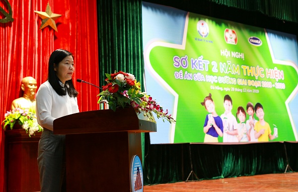 Bà Lê Thị Bích Thuận- Giám đốc Sở Giáo dục và Đào tạo Đà Nẵng chia sẻ về tính chất nhân văn của chương trình Sữa học đường.