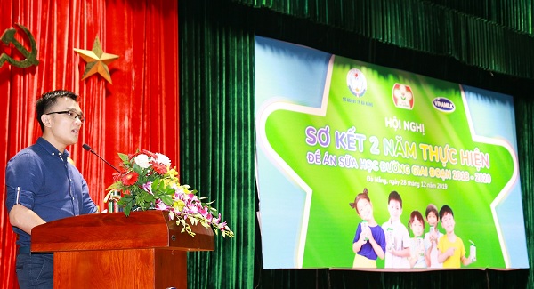 Ông Nguyễn Quang Thái, Giám đốc Phát triển Hoạt động Cộng đồng Vinamilk mong muốn ngày càng nhiều trẻ em Đà Nẵng được thụ hưởng chương trình Sữa học đường.