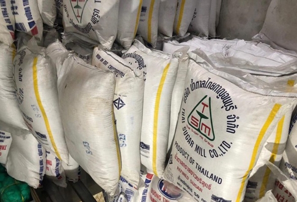 TP. HCM: Bắt giữ hơn 10 tấn đường lậu chuẩn bị tung ra thị trường