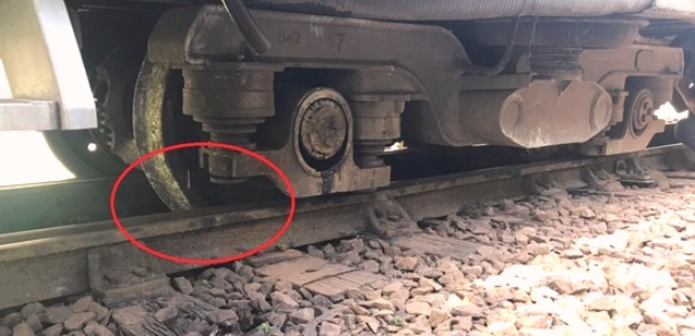 Do&agrave;n tẦU ĐƯỜNG SẮT