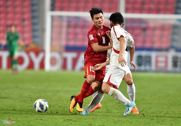 Quang Hải đã cày ải liên tục cho ĐTQG và đội U23 trong 2 năm trời không nghỉ (Ảnh: Hoàng Hà)