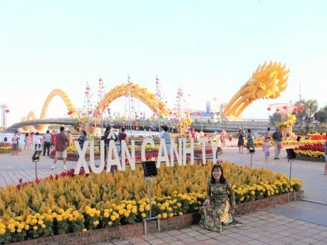 Đà Nẵng: Sắc xuân với đường hoa chiều 30 Tết