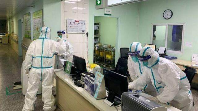 Đà Nẵng: Gửi công văn khẩn đến các công ty lữ hành tạm dừng đưa đón khách Trung Quốc.