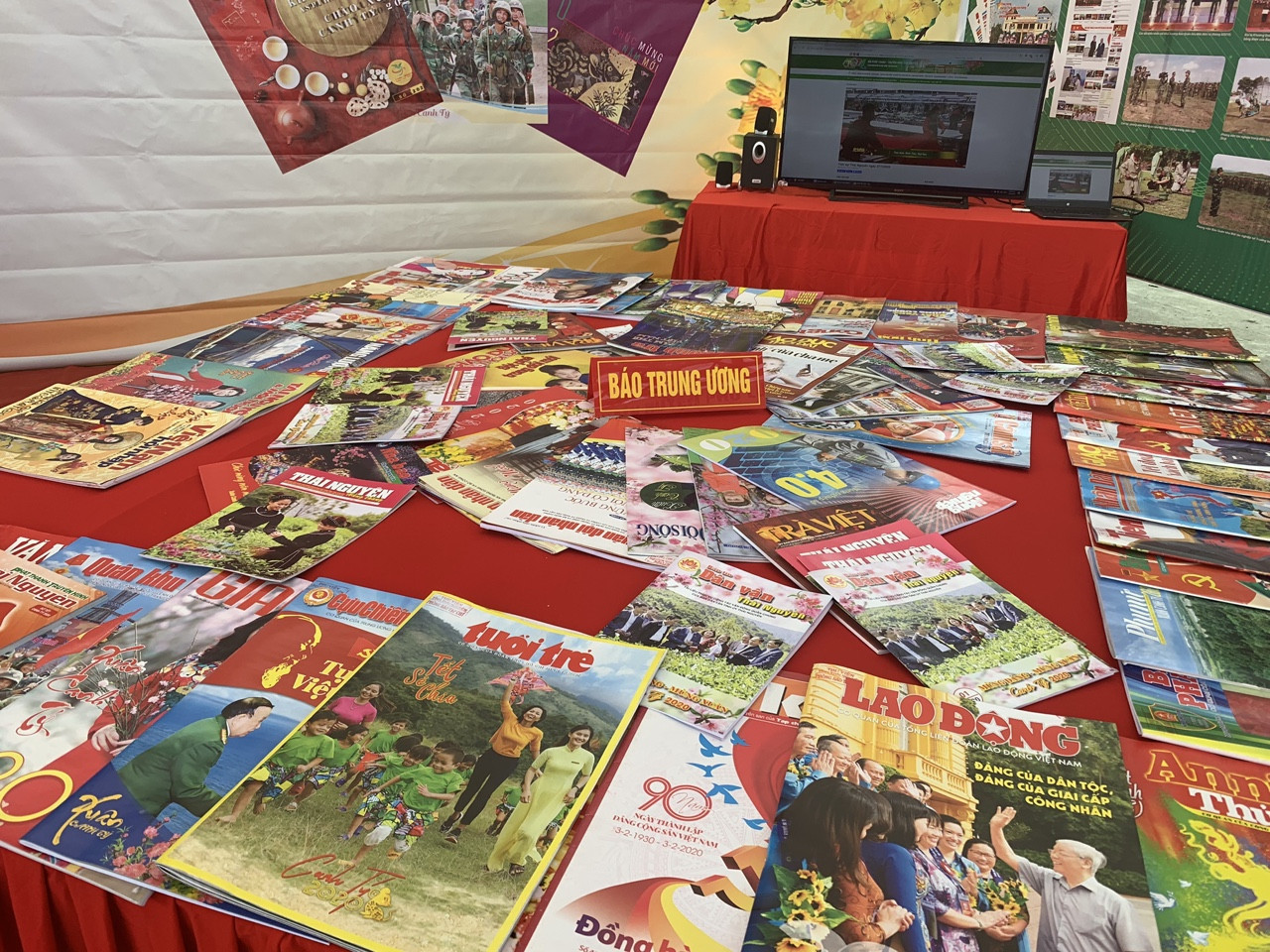 Hội B&aacute;o xu&acirc;n đa dạng về số lượng ấn phẩm với nhiều nội dung phong ph&uacute;