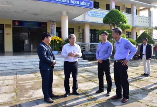 Kiểm tra tại Trường THCS Điền Lộc (huyện Phong Điền)
