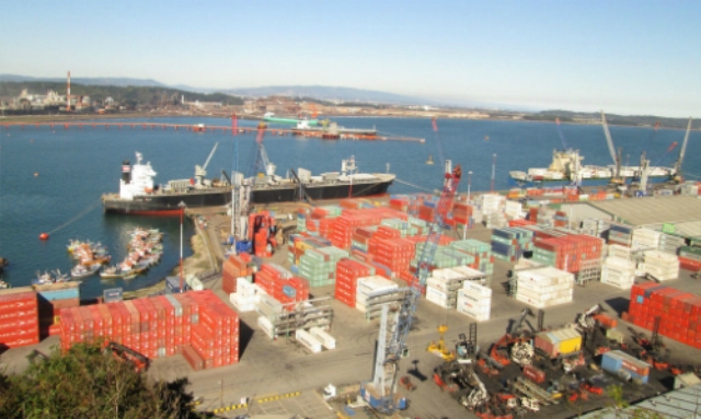 Bình Định: Cách ly bờ 5 tàu nước ngoài ở Cảng Quy Nhơn