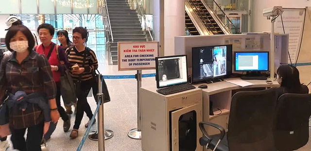 Khu vực kiểm tra than nhiệt tại sân bay quốc tế Đà Nẵng
