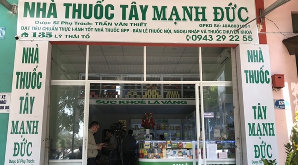 Nhà thuốc tây Mạnh Đức bị rút giấy phép vì găm khẩu trang