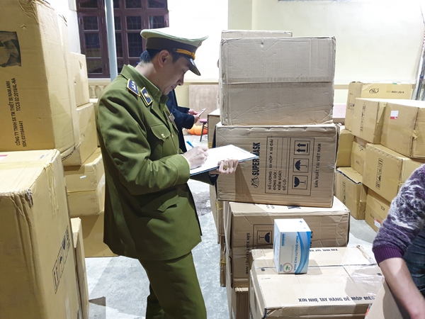 Lạng Sơn: Thu giữ gần 200.000 chiếc khẩu trang y tế không rõ nguồn gốc xuất xứ