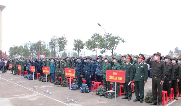 Không khí giao nhận quân tại hội đồng nghĩa vụ quân sự TP Thanh Hóa