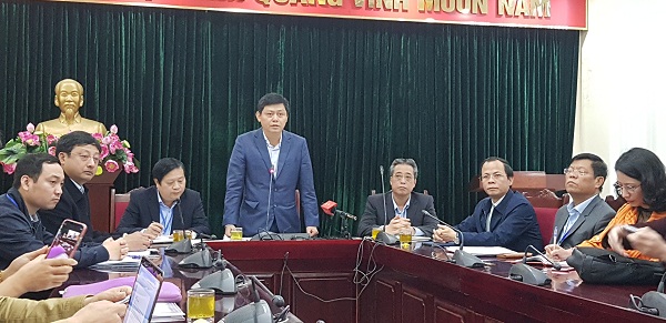 Chủ tịch UBND quận Ba Đình, Tạ Nam Chiến tại buổi gặp mặt báo chí