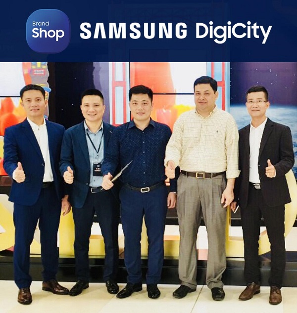 Ban lãnh đạo DigiCity & Samsung trong sự kiện ra mắt sản phẩm mới