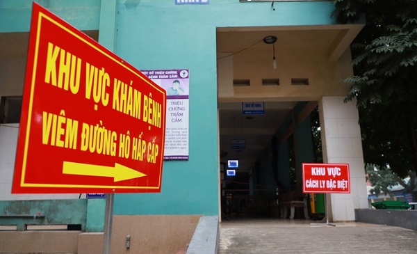 Thủ tướng: Rút giấy giấy phép lao động nước ngoài 'trốn' cách ly Covid-19