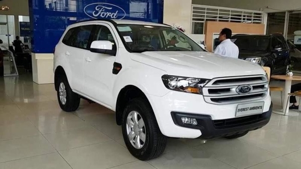 Nhiều hãng ô tô chạy đua giảm giá