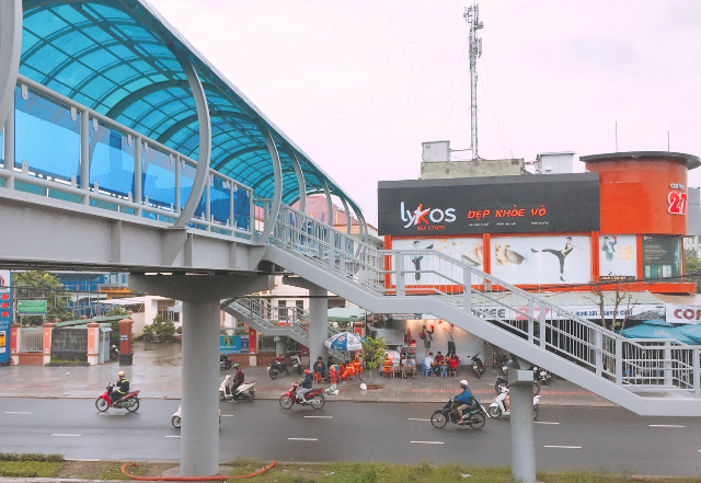 Đà Nẵng: Cầu đi bộ gần 5 tỉ vượt đường Điện Biên Phủ, cuối tháng 2 đưa vào sử dụng